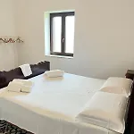 Apartment Petronilla Piano di Santa Laura